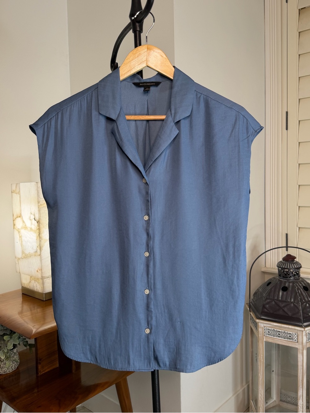 Banana Republic Slate Blue Short-Sleeve Button-Down Shirt